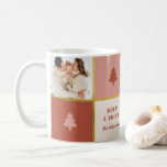 Mug Pastel & Gold Christmas Tree 3 Photo Collage<br><div class="desc">Sirotez dans le style de cette saison des Fêtes avec notre Mug Joyeuse et Lumineuse. Un magnifique collage 3 photos, associé à l'expression festive "Joyeux et lumineux" dans des couleurs pastel bordées de bandes dorées. Faites-le vraiment à vous en ajoutant votre nom. Boissons chaudes, bons souvenirs et esprit de vacances...</div>
