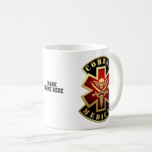 Mug Patch de croix de crânes et d'épées médicales de c