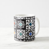 Mug Patchwork Maori : Ethnic Carpet Design. (Devant droit)