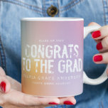 Mug Pâtel moderne typographie arc-en-ciel<br><div class="desc">Décor moderne contemporain grungy photo graduation décoration photo mug faveur cadeau. Avec espace pour la photo et l'information sur le dos de la carte. Moderne rose girly,  pur[ple,  turquoise,  bleu,  vert,  orange,  jaune pastel arc-en-ciel et blanc peuvent être customisés selon votre style.</div>