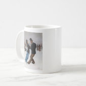 Mug Patineur vintage romantique sur glace (Devant gauche)