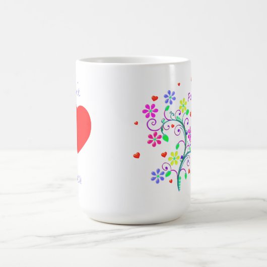 Mug Patricia, fleurs, coeurs, remous - nous *Heart* (Centre)