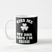 Mug Patricks Day Kiss Me Funny Dna Test Irlandais (Gauche)