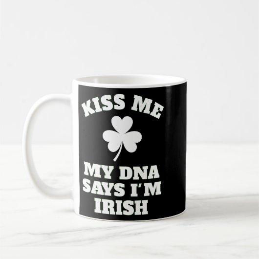 Mug Patricks Day Kiss Me Funny Dna Test Irlandais (Gauche)