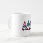 Mug Patriotic Gnome Trio Vintage Vector Shirt Design_1 (Devant gauche)
