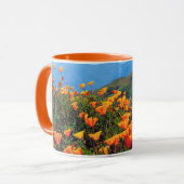 Mug Pavot de Californie recouvrant une colline (Devant gauche)
