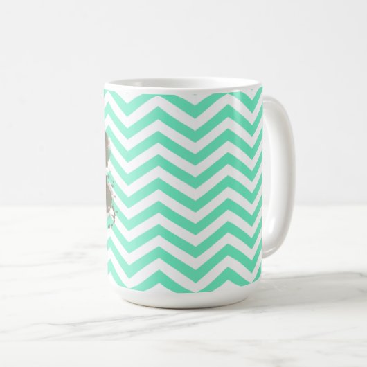 Mug Pawprint drôle sur Chevron bleu vert (Devant droit)