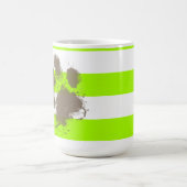Mug Pawprint drôle sur les rayures électriques de vert (Centre)