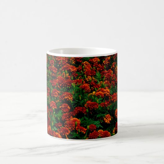 Mug Paysage de fleurs rouges orange (Centre)
