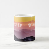 Mug Paysage des collines Couleurs arc-en-ciel Motivati (Centre)