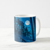 Mug Paysage d'hiver avec pinède enneigée (Devant droit)