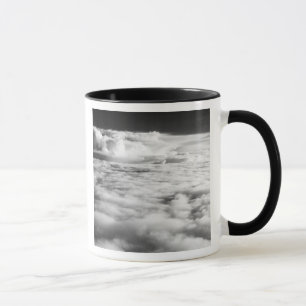 Mug Paysage nuageux inquiétant au lever du soleil. 2