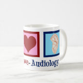 Mug Peace Love Audiology Mignonne audiologiste (Devant droit)