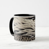 Mug Pélican Plumes Photographie Abstraite de la nature (Devant gauche)