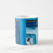 Mug Pélican Regardant Un Bateau À Voile, (Centre)
