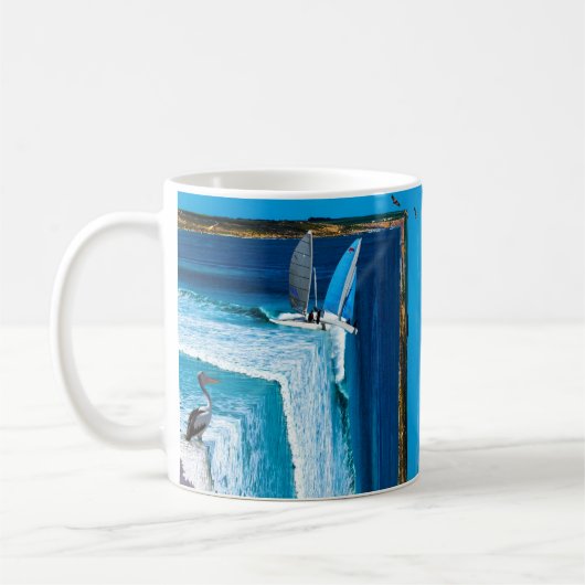 Mug Pélican Regardant Un Bateau À Voile, (Gauche)