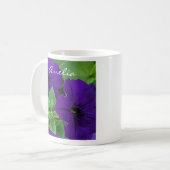 Mug Pensée positive de la Bible à fleurs violettes (Devant gauche)