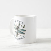 Mug Persévérance délicate - libellule artistique (Devant gauche)