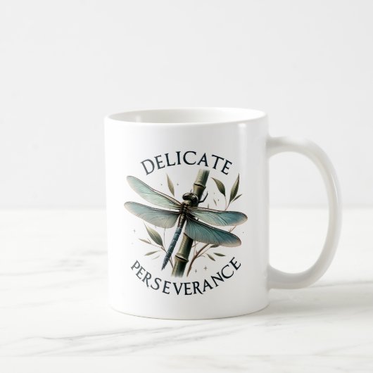Mug Persévérance délicate - libellule artistique (Droite)