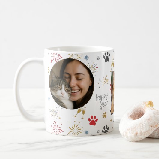Mug Personalized Three-Photo New Year's Pet Paw Print (Avec donut)