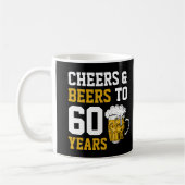 Mug Personnalisé 60e anniversaire Cheers & Bières à 60 (Gauche)