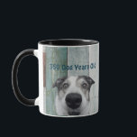 Mug personnalisé Black 50th Birthday<br><div class="desc">Fêtez une étape importante avec cette tasse de 50 ans personnalisable et amusante ! Avec un arrière - plan rayé ludique et un gros plan du visage d'un chien, qui se concentre sur son adorable nez, cette tasse ajoute une touche humoristique en indiquant "350 chien ans". Parfait pour les amoureux...</div>