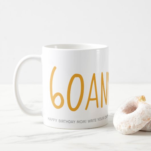 Mug Personnalisé Jaune 60 Sassy 60e anniversaire Cadea (Avec donut)