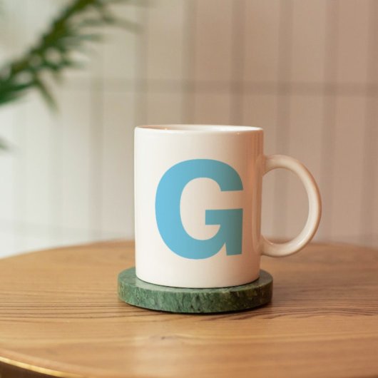 Mug Personnaliser le Monogramme initial bleu moderne