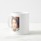 MUG PERSONNE STUPIDE DE NANCY PELOSI- UN (Devant gauche)
