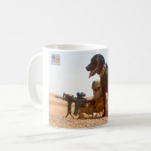 MUG PERSONNEL AMÉRICAIN DE COMBAT (Devant gauche)