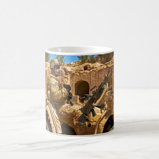 MUG PERSONNEL AMÉRICAIN DE COMBAT (Centre)