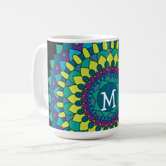 Mug Pétales de fleurs bohèmes funky avec monogramme (Devant gauche)