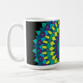Mug Pétales de fleurs bohèmes funky avec monogramme (Gauche)