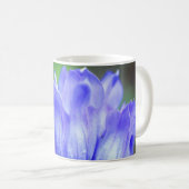 Mug Pétales de fleurs géantes bleues personnalisées (Devant droit)