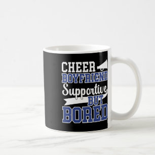 Mug Petit ami cheerleader encourageant mais ennuyé B