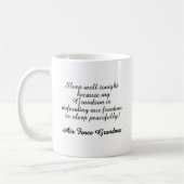 Mug Petit-fils de puits de sommeil de grand-maman de (Gauche)