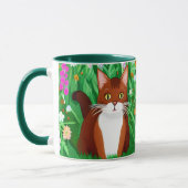 Mug Petit gingembre Kitty Brown dans un champ de fleur (Gauche)
