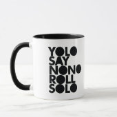 Mug Petit pain de YOLO en solo rempli (Gauche)