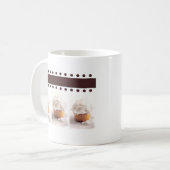 Mug Petits gâteaux blancs sur les articles Brown (Devant gauche)
