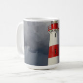 Mug Phare côtier rouge tempétueux (Devant gauche)