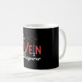Mug Phlebotomiste La Vein Whisperer Phlebotomie Cadeau (Devant droit)