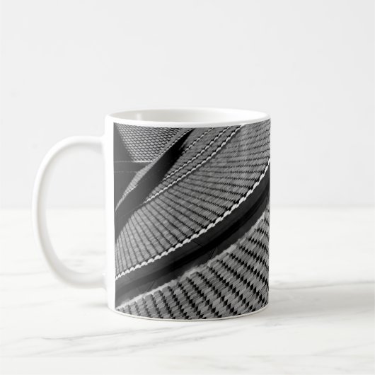 MUG PHOTO À FAIBLE ANGLE DU BÂTIMENT ARCHITECTURAL (Gauche)