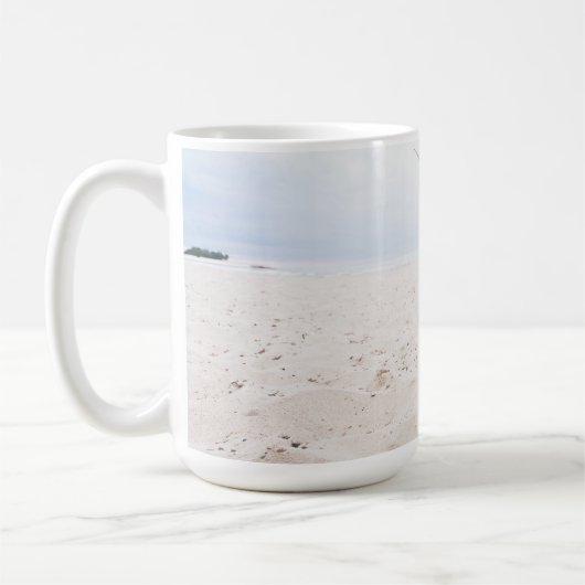 Mug Photo de 2 ananas sur une plage (Gauche)