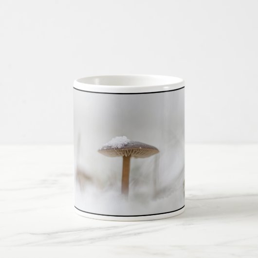 Mug Photo de champignon dans la nature (Centre)