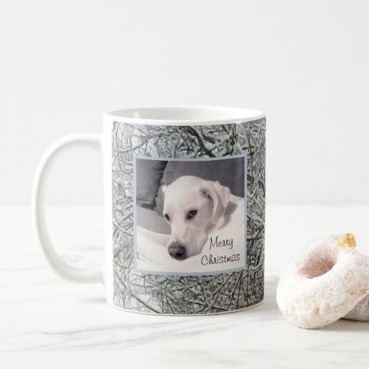 Mug Photo de chien mignon avec Arrière - plan de thème (Avec donut)
