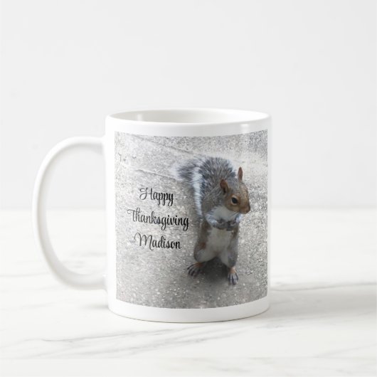 Mug Photo de Cute Little Squirrel avec Queue Fluffy (Gauche)