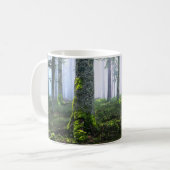 Mug Photo de forêt embrumée à l'aube (Devant gauche)