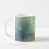 Mug Photo de Misty Train Tracks & Red Tree (Gauche)