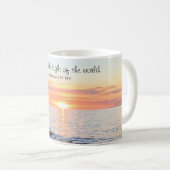 Mug Photo du coucher du soleil sur Ocean Bible Verse (Devant droit)