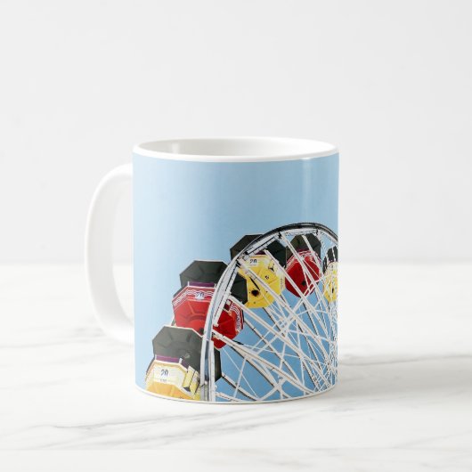 Mug Photo en grand angle de la roue blanche Ferris dan (Devant gauche)